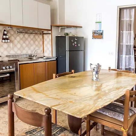 M340 - Marcelli, Accogliente Trilocale Fronte Mare Con Balcone شقة مارشيللي