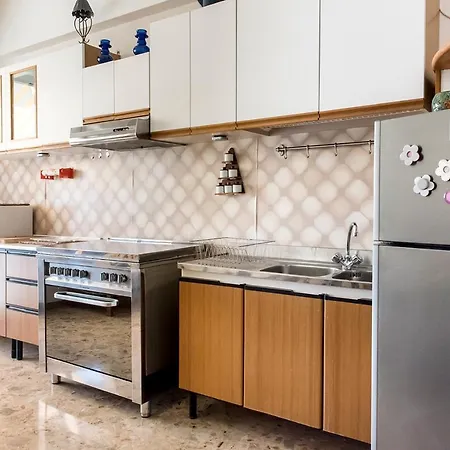 M340 - Marcelli, Accogliente Trilocale Fronte Mare Con Balcone شقة *