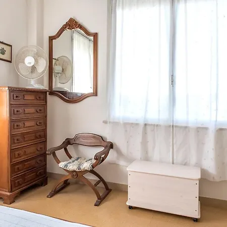 M340 - Marcelli, Accogliente Trilocale Fronte Mare Con Balcone Apartamento